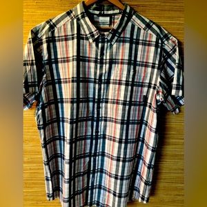 Columbia men’s shirt sz XXL. Plaid, 100% cotton, short sleeve. Barely worn.